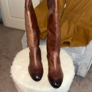 Elegant Brown Heeled Boots/ Two Toned Color